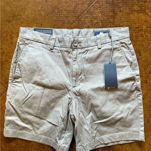 Vineyard Vines Men's Khaki Flat Front Shorts